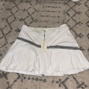 Walter Hagen White Skirt with Black Accents NWT